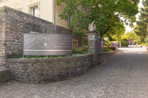 Wein- und Landhaus S A Prüm Hotel in Graach an der Mosel
