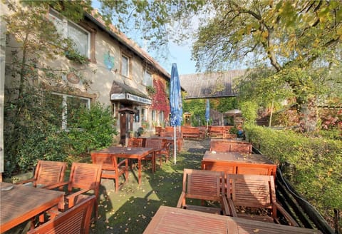 Patio, Restaurant/places to eat, Garden, Inner courtyard view