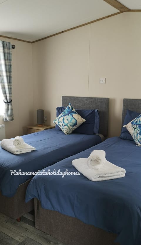 Hakuna Matata Holiday Homes - Accessible Caravan Haus in Newquay