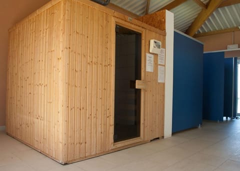 Sauna, Sauna, Swimming pool