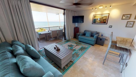 Stunning Sunsets and Oceanview's at Paki Maui Condo in Kaanapali