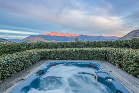 Natural landscape, Garden, Hot Tub, Mountain view, Sunset