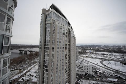 Stylish Panoramic apartments Dnipro Sail riverside Apartamento in Kiev City - Kyiv