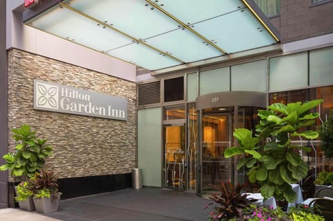 Hilton Garden Inn New York Central Park South-Midtown West Hotel in Midtown