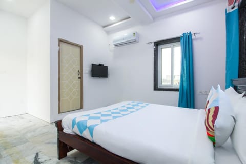 OYO Home Dk Homes Bed and Breakfast in Secunderabad