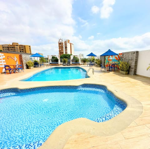 Pool view, Swimming pool