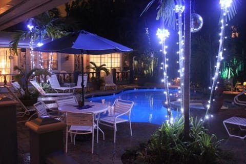 Coral Reef Guesthouse Bed and Breakfast in Fort Lauderdale