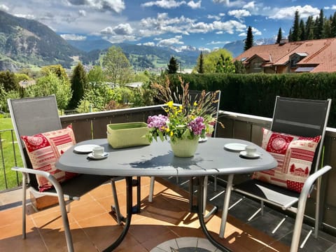 Day, Natural landscape, Summer, Garden, Balcony/Terrace, On site, Garden view, Mountain view