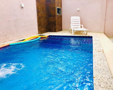 Dúplex em Porto Seguro com piscina a 8 minutos das praias House in Porto Seguro