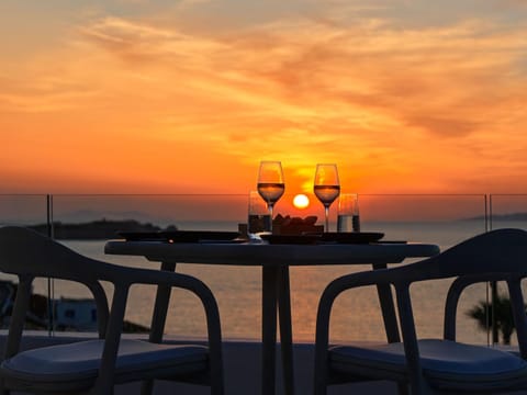 Restaurant/places to eat, Sunset