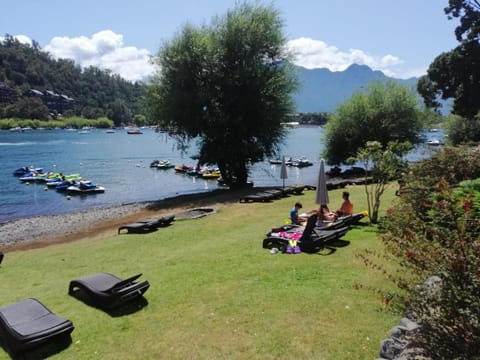 Parque Pinares-Maravilloso-Playa -Muelle-Bosque House in Pucon