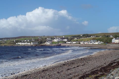 Neighbourhood, Natural landscape, Beach, Sea view