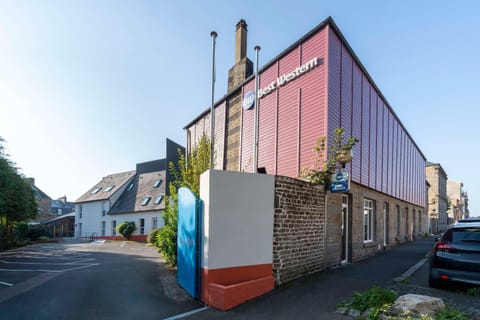 Property building, Facade/entrance