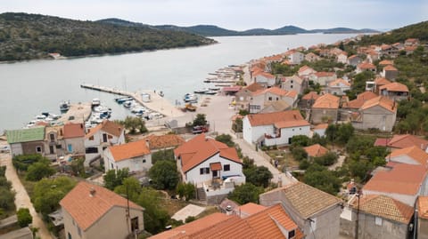 Kaprije apartmani Tina i Ena Apartment in Šibenik-Knin County, Croatia