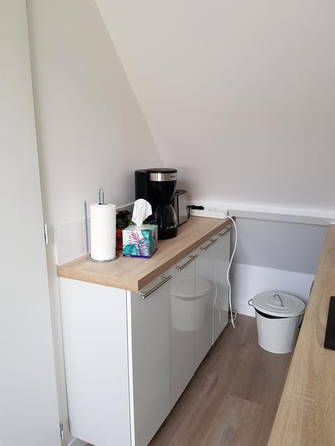 Coffee/tea facilities, Kitchen or kitchenette