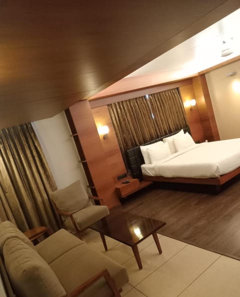 Hotel Cosmopolitan Hotel in Ahmedabad
