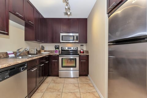 Kitchen or kitchenette, dishwasher, minibar, pet friendly, toaster