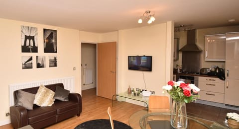 The Hub - Spacious, bright and modern with free parking Condominio in Milton Keynes