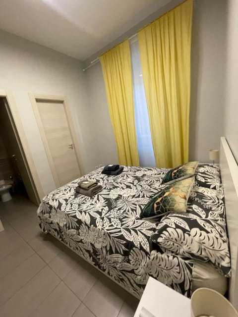 Bed, Photo of the whole room, Bedroom, towels, wardrobe