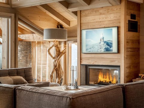 Chalet de luxe 5* avec Spa, PMR, au pied des pistes - FR-1-398-621 Chalet in Montvalezan