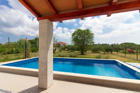 Charming villa Seve with private pool in Pula Chalet in Medulin