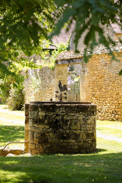 La Maison de Jardin à La Peyrière Casa in Le Bugue