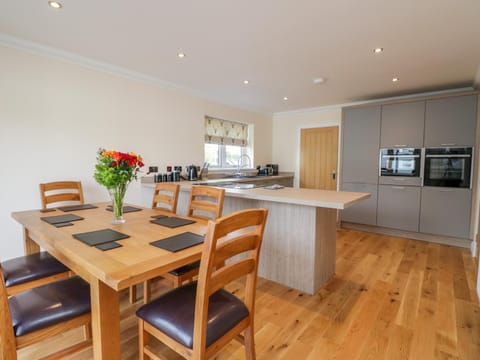 Emsa House House in Scotland