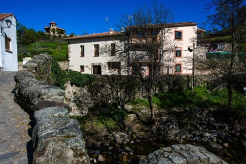 Apartamentos Puente de la Judería Casa di campagna in Hervás