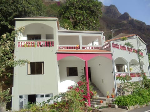 Damontanha 2 Apartment in Cape Verde