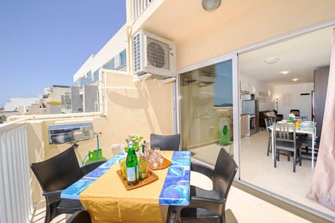 Summer Breeze Apartment with panoramic terrace - by Getawaysmalta Condo in Saint Paul's Bay