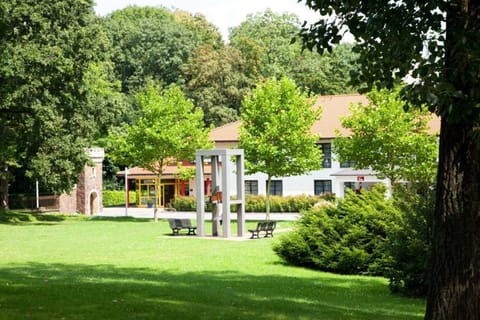 Facade/entrance, Garden