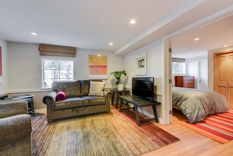 Aesthetically Elegant Downstairs Unit in Oakland apts Appartement in Oakland