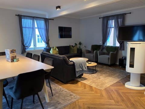 Enter Tromsø - Luxury 4 Bedroom Apartment Apartahotel in Tromso