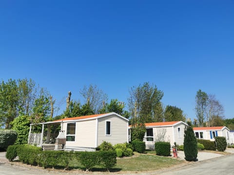 Property building, Garden view