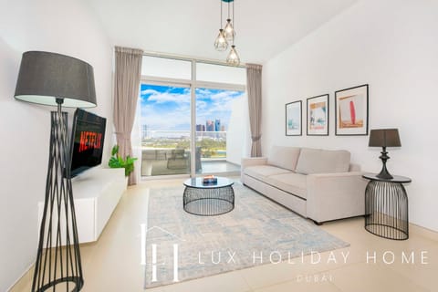 LUX - Opulent Island Suite Burj Khalifa View 2 Apartment in Dubai