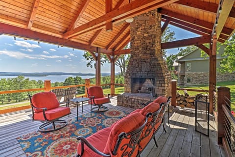 Luxury Family Retreat - Greers Ferry Lake! Maison in Greers Ferry Lake