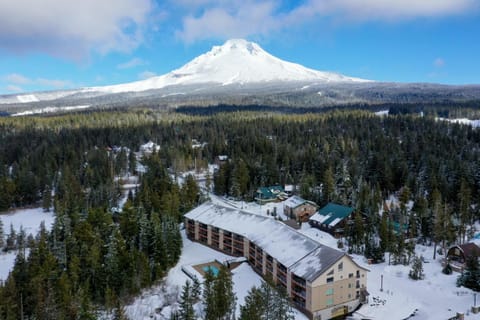 THE CLYDE House in Clackamas County