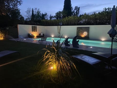 Mas Beau Soleil & Spa Gîtes de Charme avec Jacuzzi Privé House in Saint-Remy-de-Provence