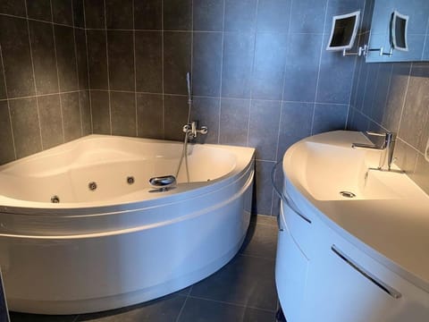 Hello Zeeland - Appartement Port Scaldis 01-001 Apartment in Zeeland, Netherlands