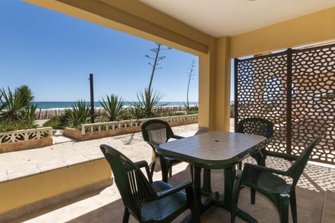 View (from property/room), Balcony/Terrace, Sea view