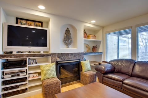 Grand Junction Abode about 2 Miles to Wineries and Golf! House in Grand Junction