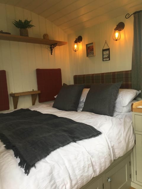 40 Bernisdale - Shepherds Hut Chalet in Scotland