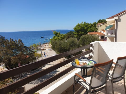 Day, Natural landscape, View (from property/room), Balcony/Terrace, Seating area, City view, Sea view, Street view, Quiet street view