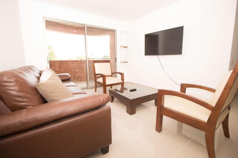 San Fernando Suite 202 - Livin Colombia Apartment in Cali