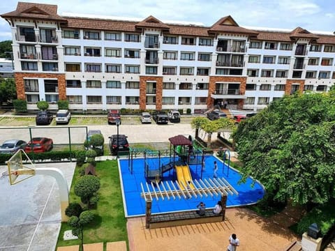 One oasis A10 3mins walk SM Mall,free pool - wifi Apartahotel in Davao City