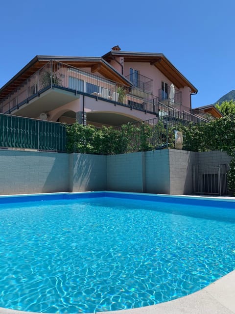 LAGO APARTMENT Apartment in Colico