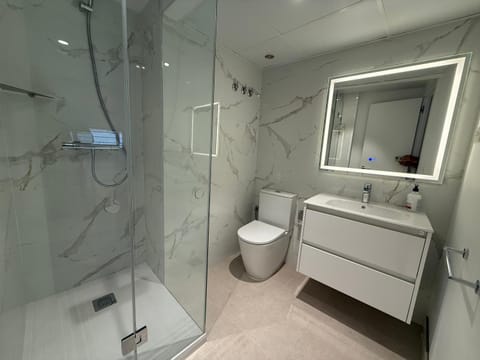 Apartamentos Pedregalejo Beach Playa Apartment in Malaga