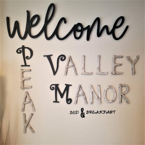 Peak Valley Manor, a Modern Farmhouse Country House in Black Forest