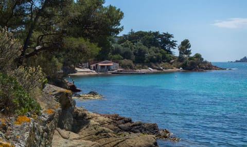 Property building, Beach