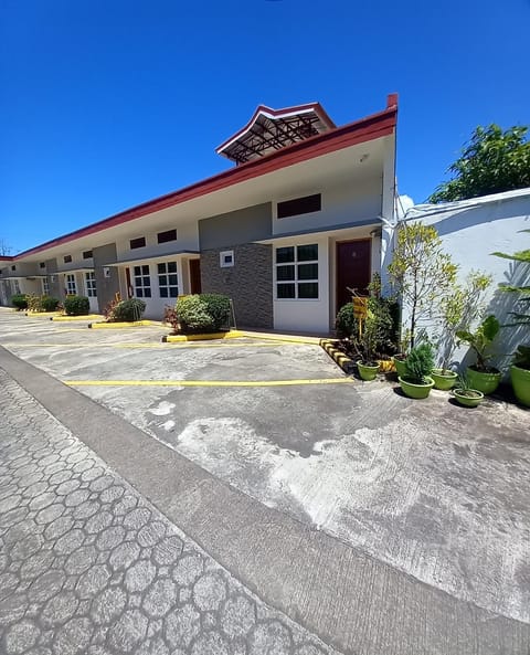 Alinchlo Hotel Hotel in Bicol